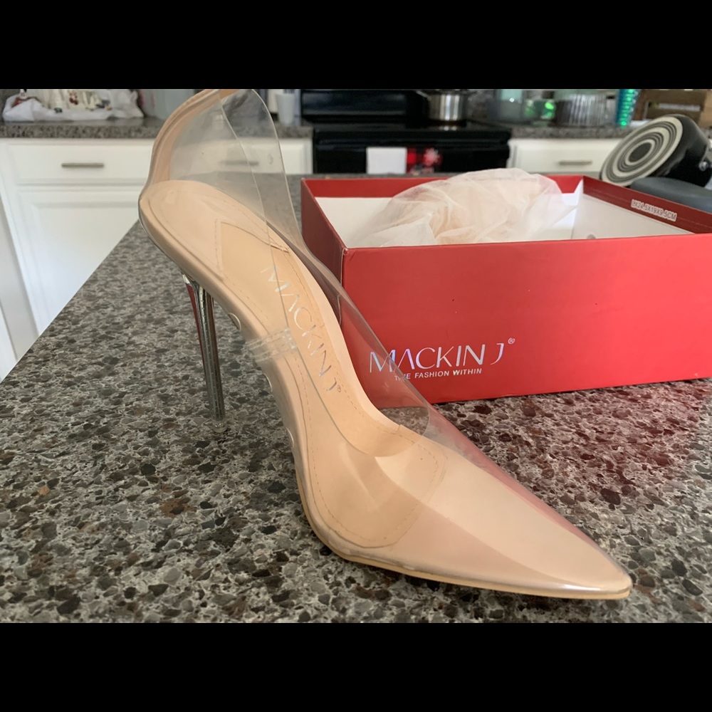 Heels - Picture 2 of 3